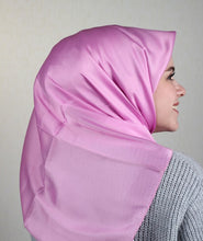 Charger l&#39;image dans la galerie, Foulard ,écharpes carrées en satin de soie Turc - Couleurs clair
