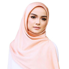 Charger l&#39;image dans la galerie, Foulard ,écharpes carrées en satin de soie Turc - Couleurs clair
